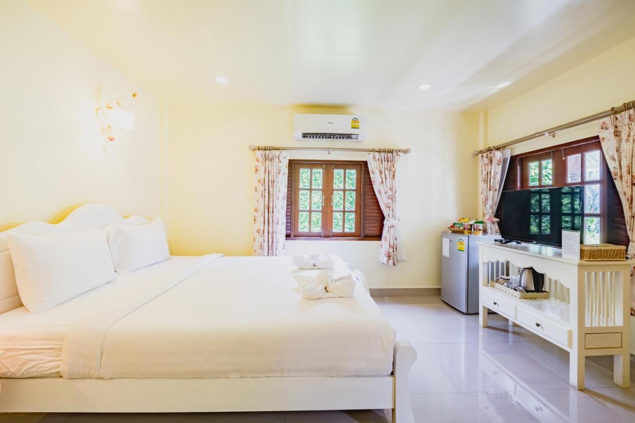 Sakarin Valley Resort Kanchanaburi Esterno foto